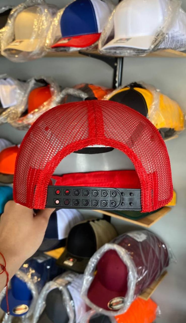 Curva Negro con Malla Roja