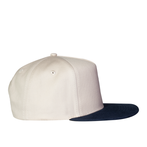 Gorra plana arena con negro
